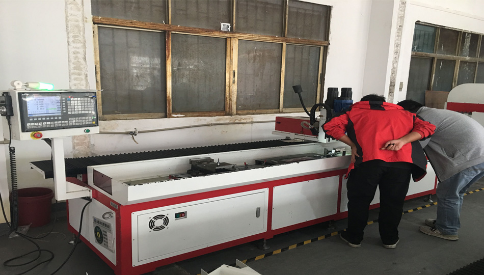 多米全自動多功能鉆孔機(jī)